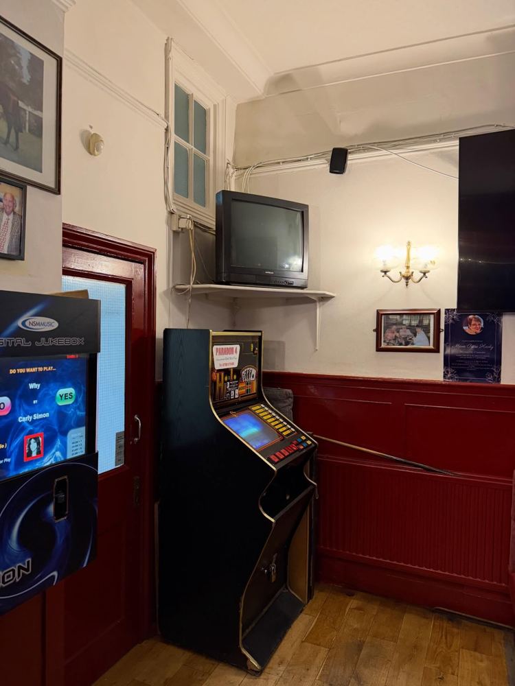 London Tavern, 2026, photo 5 of 6