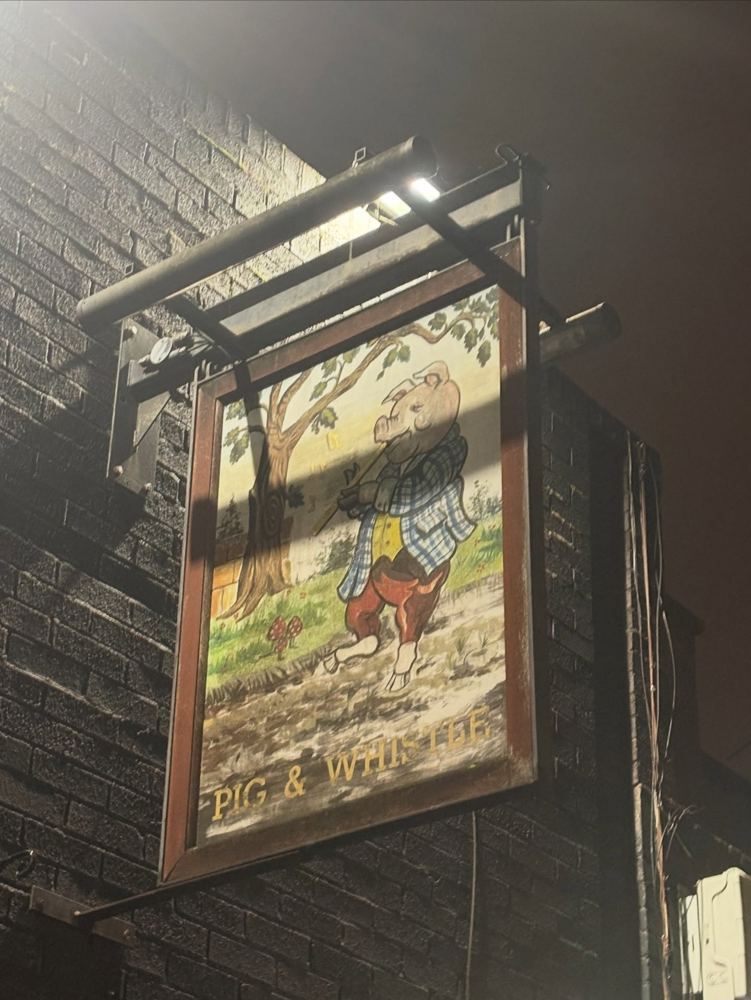 Pig and Whistle, photo 2 of 8