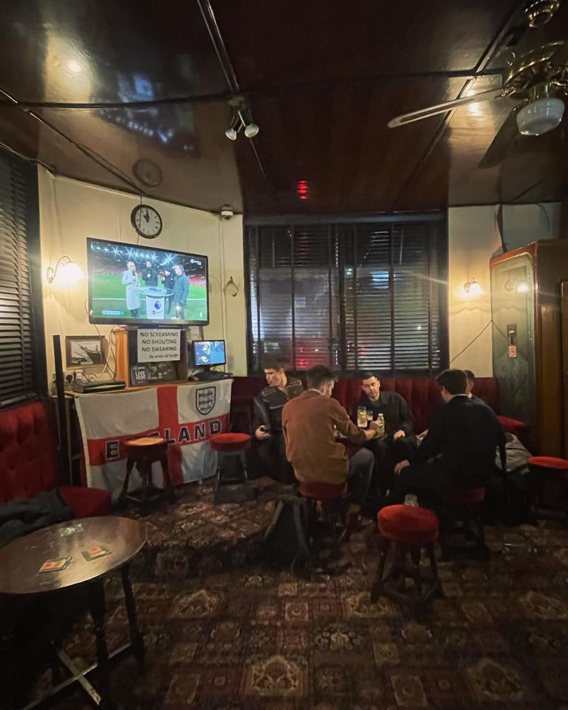 The Crown, photo 3 of 7