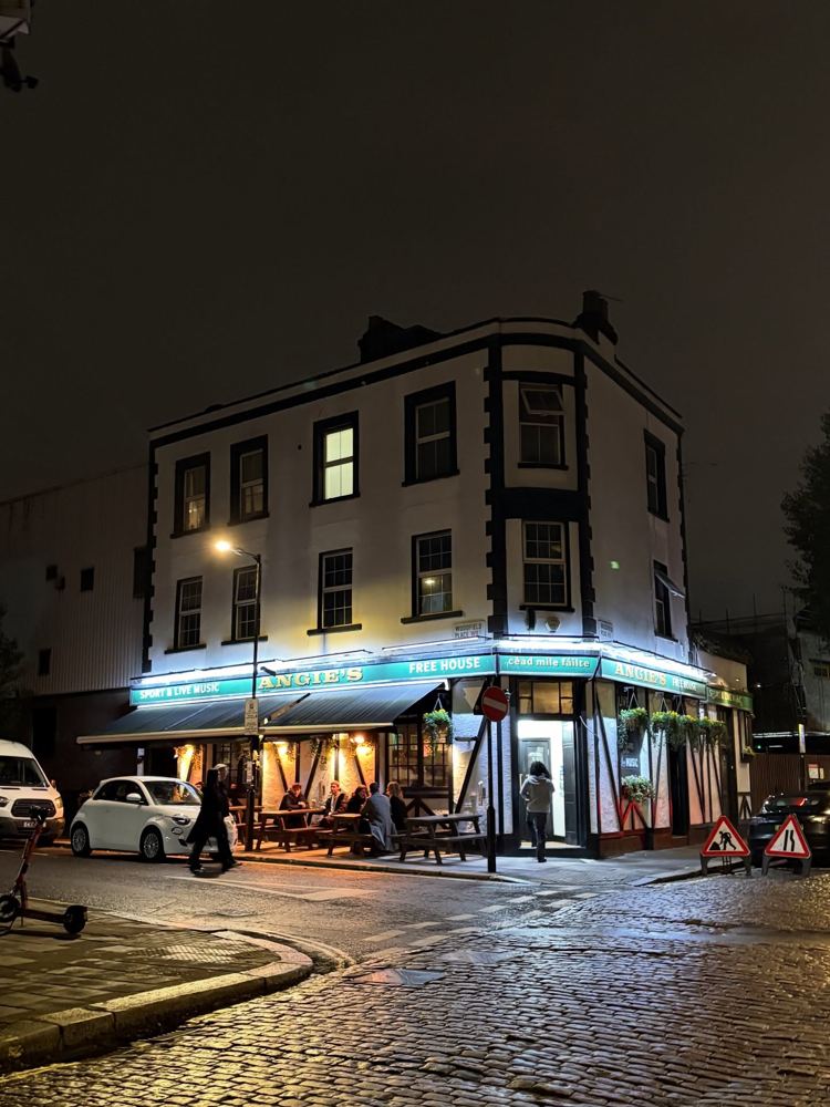 Angies Freehouse, photo 1 of 10