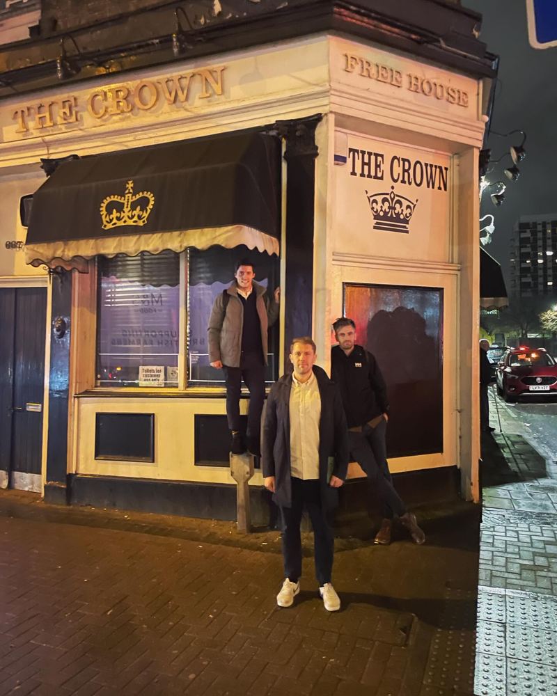 The Crown, photo 1 of 7