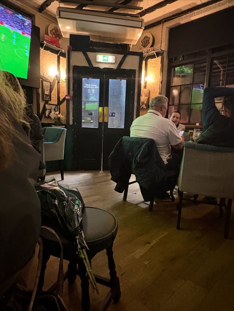 Angies Freehouse, photo 5 of 10