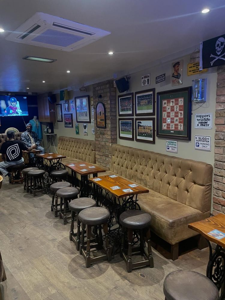 Katie's Bar, photo 4 of 6